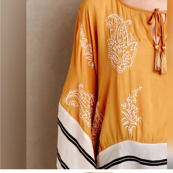 Anthropologie Floreat Sunglow embroidered paisley poncho top with art deco lines - Picture 11 of 12